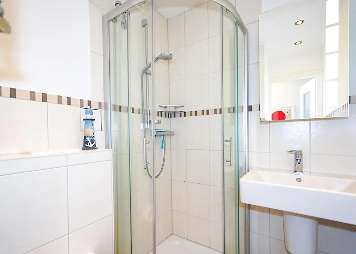 Leuchtturm Lägenhet Sierksdorf